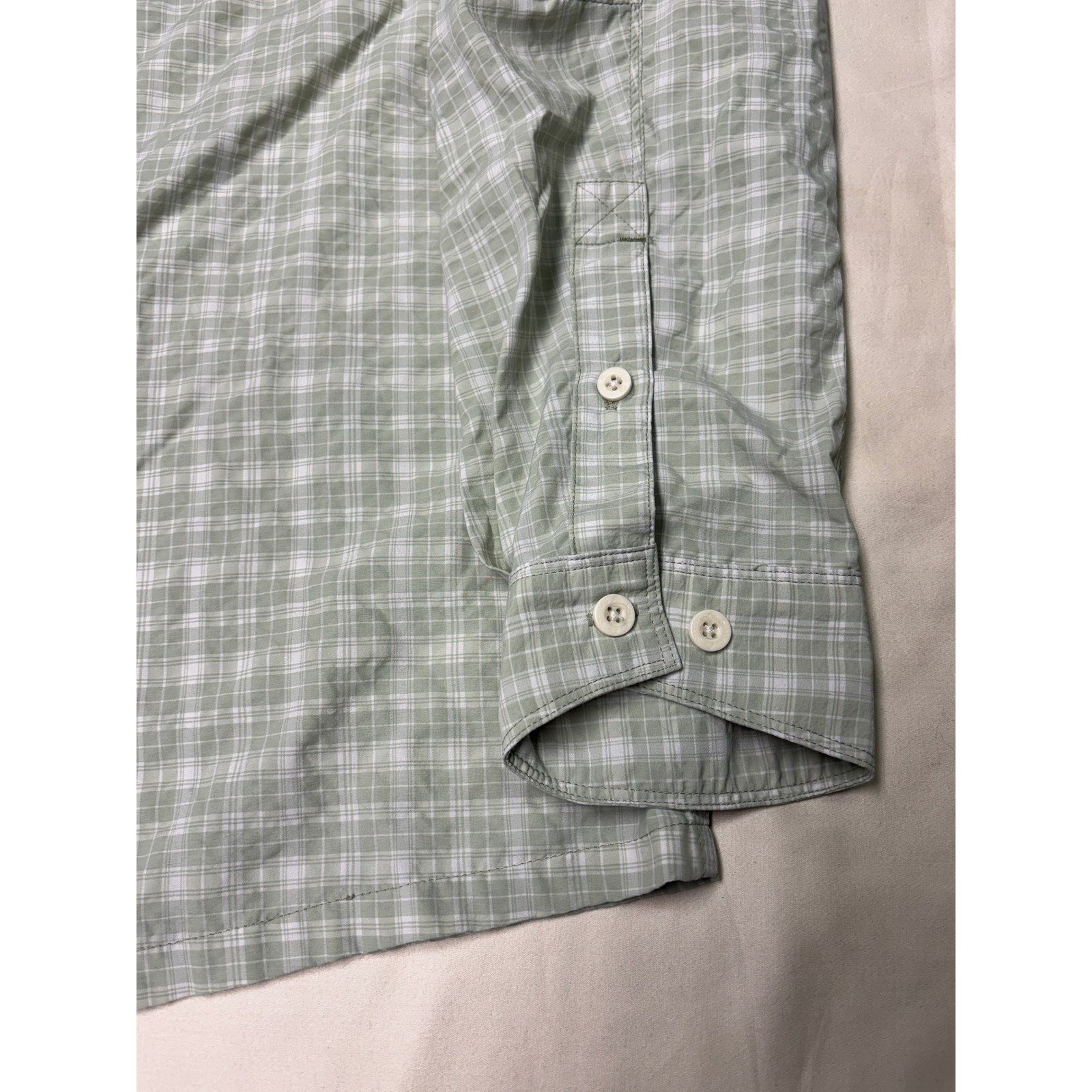 Simms Fishing Products Mens Xl Sage Green Plaid Long Sleeve Button Down Shirt — image 3 of 8